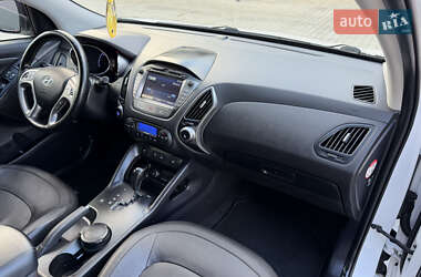 Внедорожник / Кроссовер Hyundai ix35 2014 в 