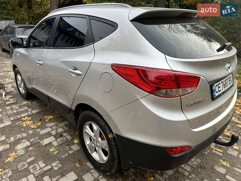 Внедорожник / Кроссовер Hyundai ix35 2010 в Сторожинце фото 3 Внедорожник / Кроссовер Hyundai ix35 2010 в Сторожинце