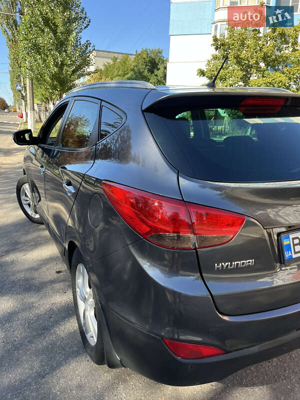 Внедорожник / Кроссовер Hyundai ix35 2010 в Кременчуге фото 18 Внедорожник / Кроссовер Hyundai ix35 2010 в Кременчуге