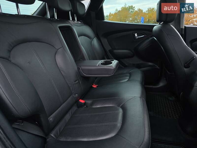 Внедорожник / Кроссовер Hyundai ix35 2012 в Калуше