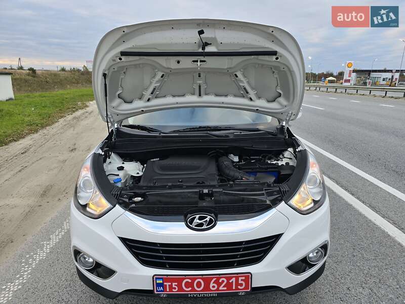 Внедорожник / Кроссовер Hyundai ix35 2012 в Калуше