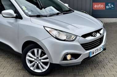 Внедорожник / Кроссовер Hyundai ix35 2012 в 