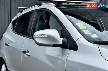 Внедорожник / Кроссовер Hyundai ix35 2012 в 