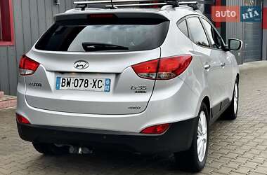 Внедорожник / Кроссовер Hyundai ix35 2012 в 