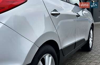 Внедорожник / Кроссовер Hyundai ix35 2012 в 