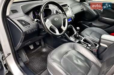 Внедорожник / Кроссовер Hyundai ix35 2012 в 