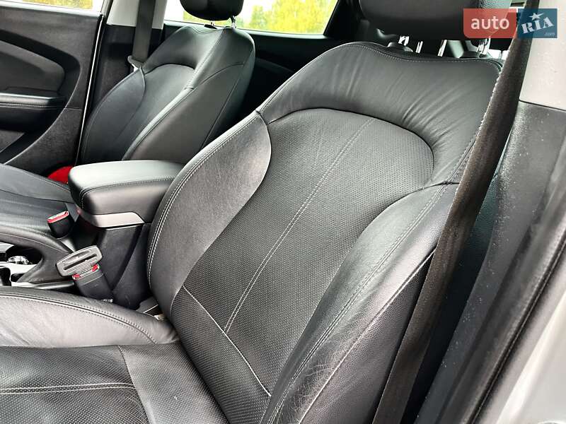 Позашляховик / Кросовер Hyundai ix35 2012 в Ковелі