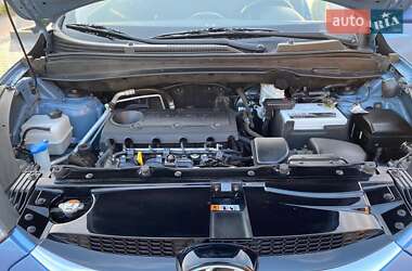 Внедорожник / Кроссовер Hyundai ix35 2012 в 