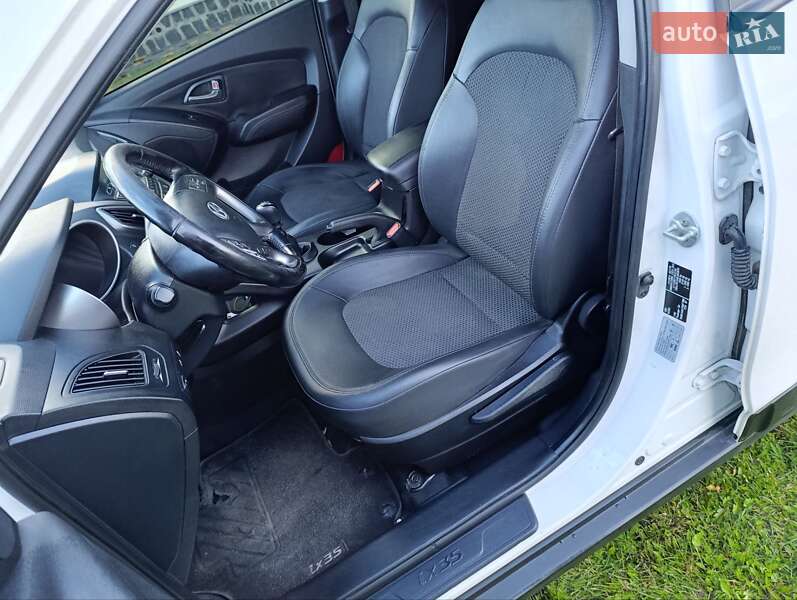 Внедорожник / Кроссовер Hyundai ix35 2014 в Луцке