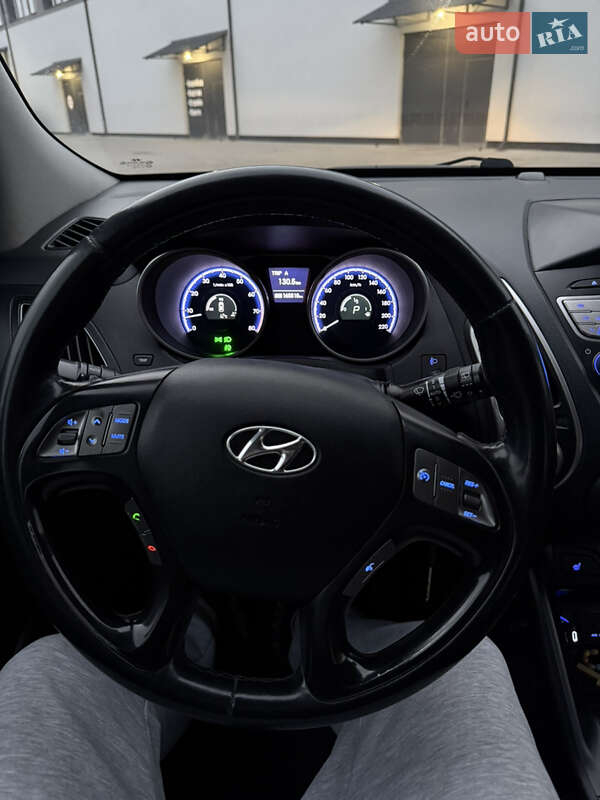 Позашляховик / Кросовер Hyundai ix35 2012 в Трускавці фото 13 Позашляховик / Кросовер Hyundai ix35 2012 в Трускавці