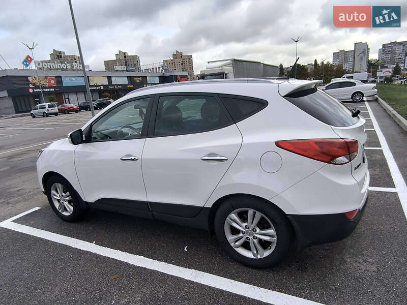 Внедорожник / Кроссовер Hyundai ix35 2012 в Киеве