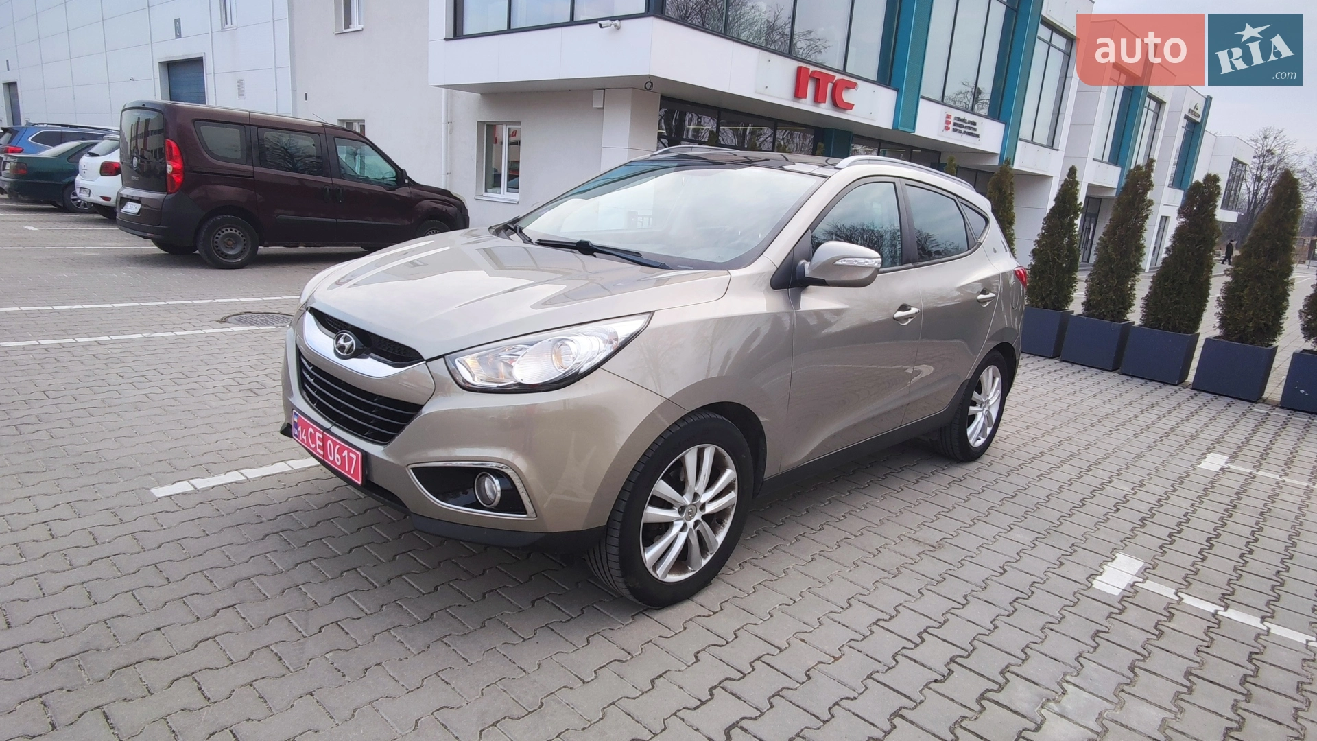 2011 Hyundai ix35 - фото 1
