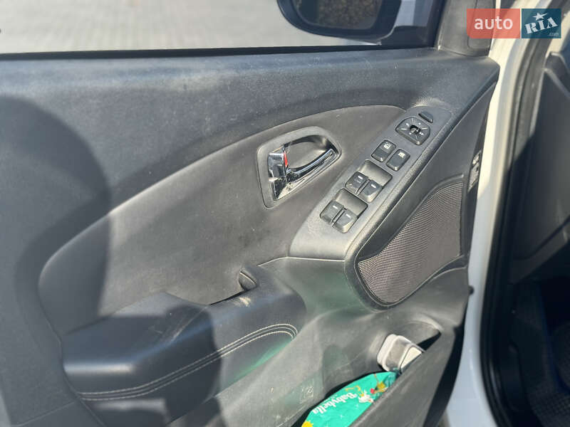 Внедорожник / Кроссовер Hyundai ix35 2012 в Ровно фото 20 Внедорожник / Кроссовер Hyundai ix35 2012 в Ровно