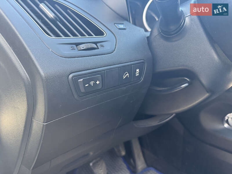 Внедорожник / Кроссовер Hyundai ix35 2012 в Ровно фото 23 Внедорожник / Кроссовер Hyundai ix35 2012 в Ровно
