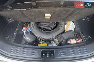 Внедорожник / Кроссовер Hyundai ix35 2012 в 