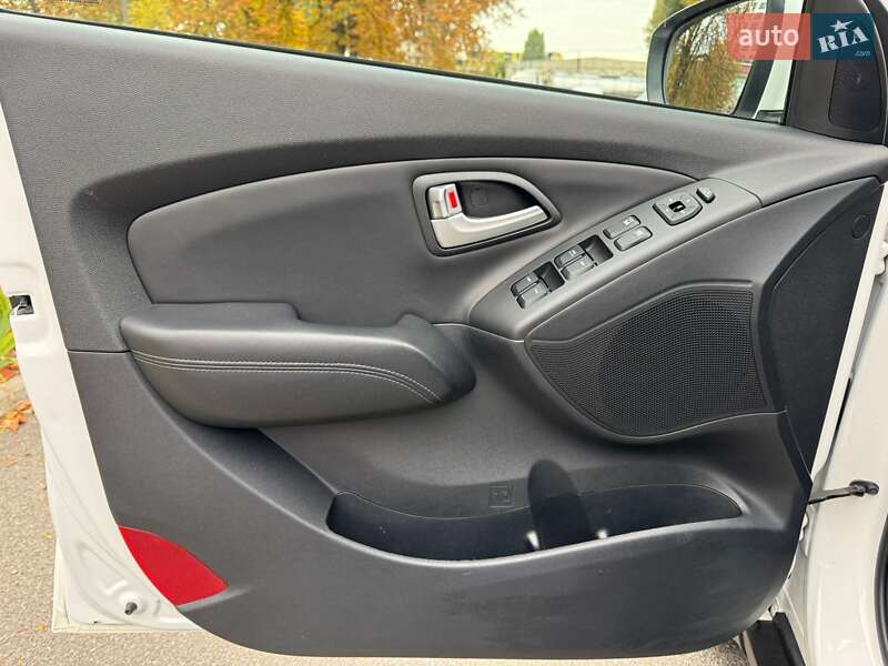 Внедорожник / Кроссовер Hyundai ix35 2014 в Киеве фото 31 Внедорожник / Кроссовер Hyundai ix35 2014 в Киеве