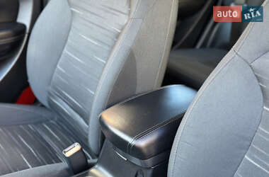 Внедорожник / Кроссовер Hyundai ix35 2014 в 