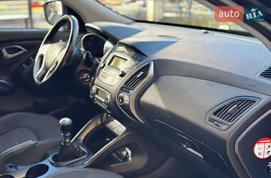 Внедорожник / Кроссовер Hyundai ix35 2014 в 