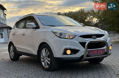Внедорожник / Кроссовер Hyundai ix35 2012 в 