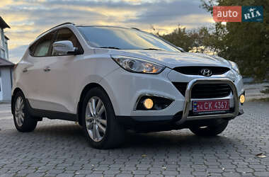 Внедорожник / Кроссовер Hyundai ix35 2012 в 