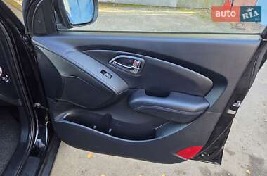 Внедорожник / Кроссовер Hyundai ix35 2013 в 
