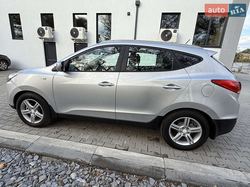 Позашляховик / Кросовер Hyundai ix35 2010 в Млиніві