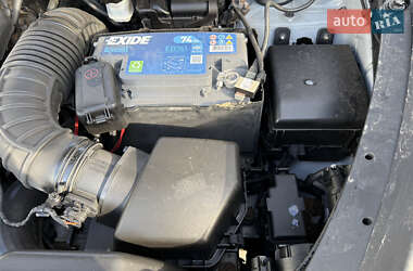 Внедорожник / Кроссовер Hyundai ix35 2010 в 