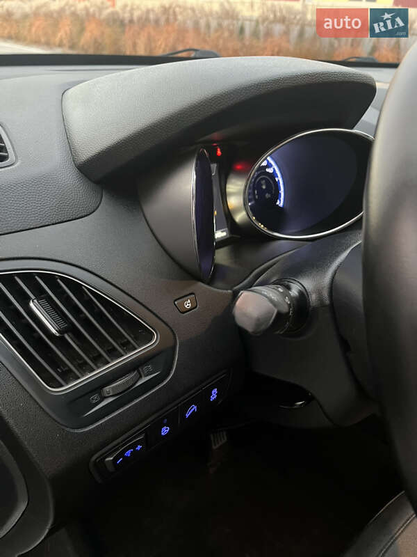 Позашляховик / Кросовер Hyundai ix35 2013 в Луцьку фото 16 Позашляховик / Кросовер Hyundai ix35 2013 в Луцьку