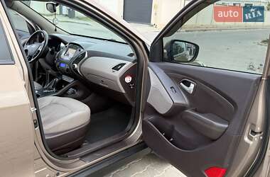 Внедорожник / Кроссовер Hyundai ix35 2015 в 
