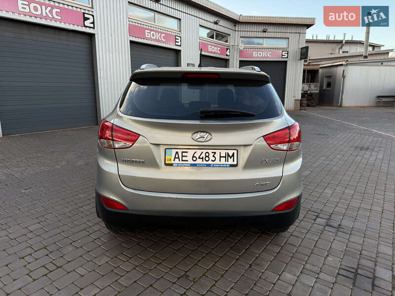 Внедорожник / Кроссовер Hyundai ix35 2010 в Кривом Роге