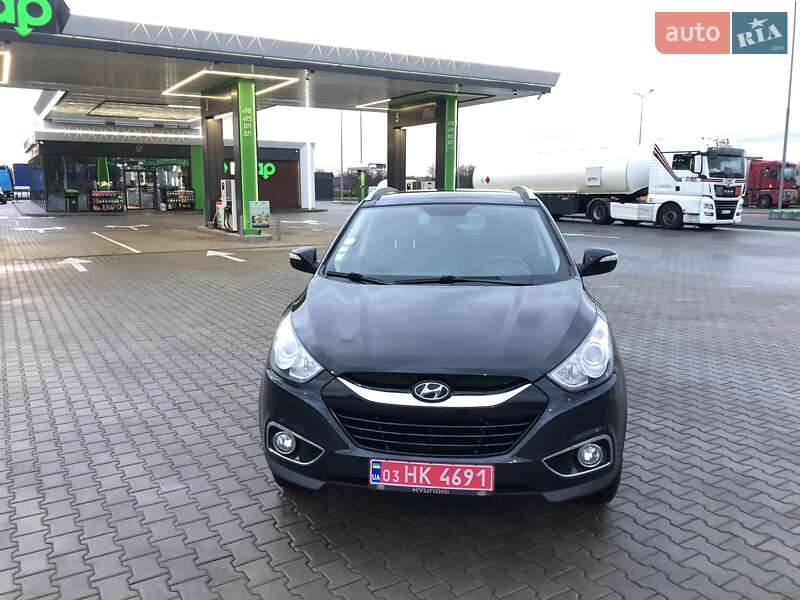 Внедорожник / Кроссовер Hyundai ix35 2011 в Луцке