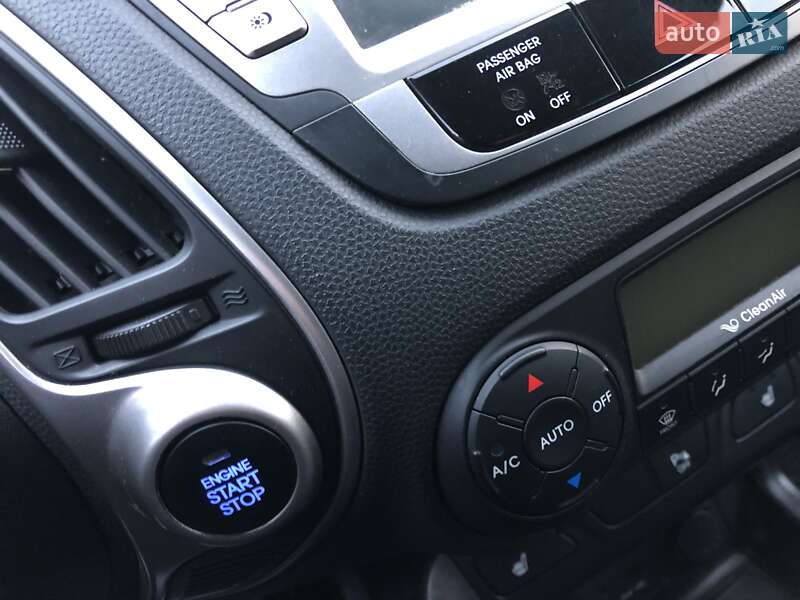 Внедорожник / Кроссовер Hyundai ix35 2011 в Луцке