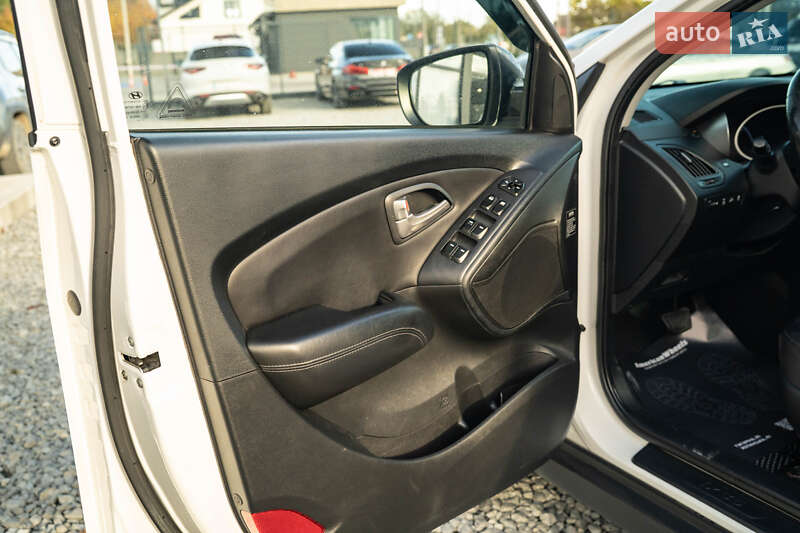 Внедорожник / Кроссовер Hyundai ix35 2011 в Черновцах фото 34 Внедорожник / Кроссовер Hyundai ix35 2011 в Черновцах