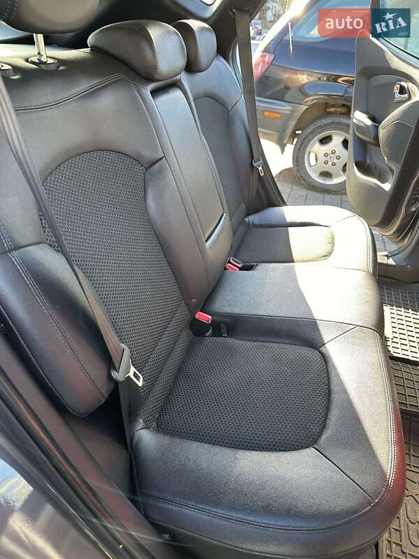 Внедорожник / Кроссовер Hyundai ix35 2013 в Трускавце фото 9 Внедорожник / Кроссовер Hyundai ix35 2013 в Трускавце
