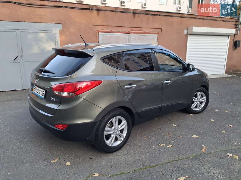 Внедорожник / Кроссовер Hyundai ix35 2011 в Одессе