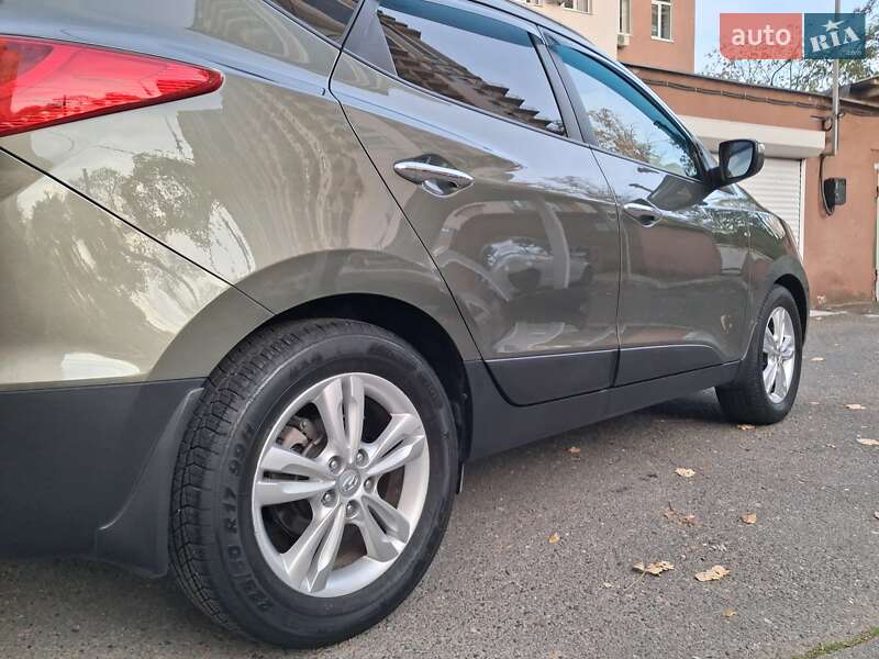 Внедорожник / Кроссовер Hyundai ix35 2011 в Одессе