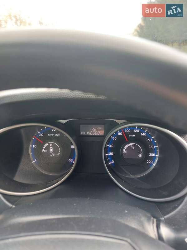 Позашляховик / Кросовер Hyundai ix35 2013 в Івано-Франківську