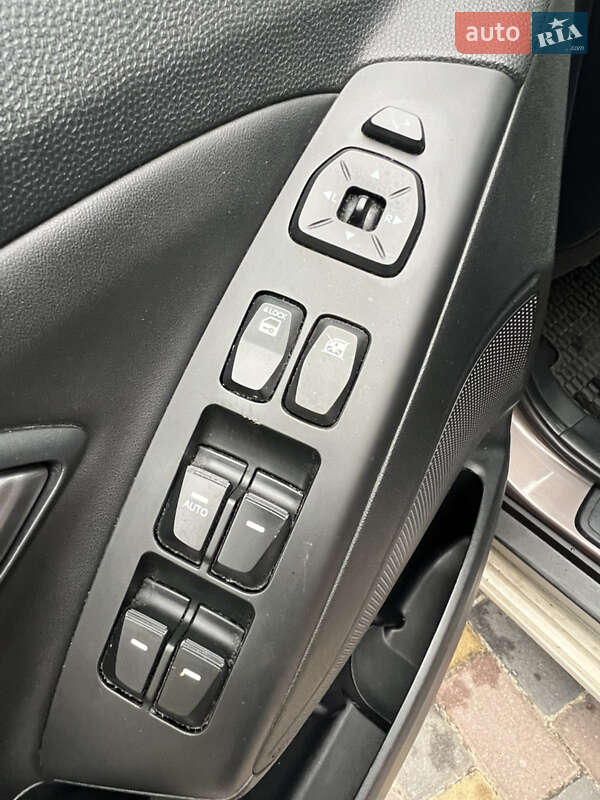 Внедорожник / Кроссовер Hyundai ix35 2015 в Львове