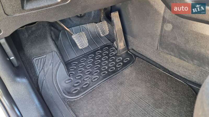 Внедорожник / Кроссовер Hyundai ix35 2010 в Киеве фото 10 Внедорожник / Кроссовер Hyundai ix35 2010 в Киеве