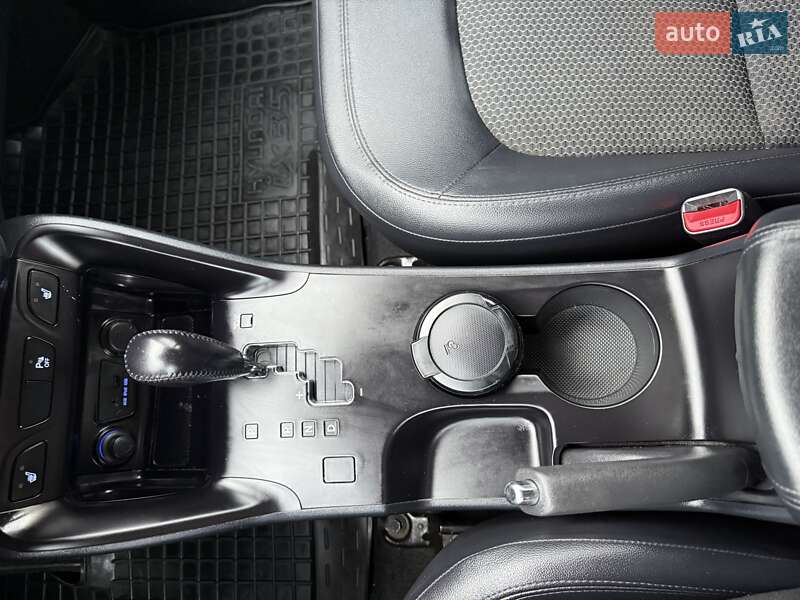 Внедорожник / Кроссовер Hyundai ix35 2012 в Черновцах фото 66 Внедорожник / Кроссовер Hyundai ix35 2012 в Черновцах