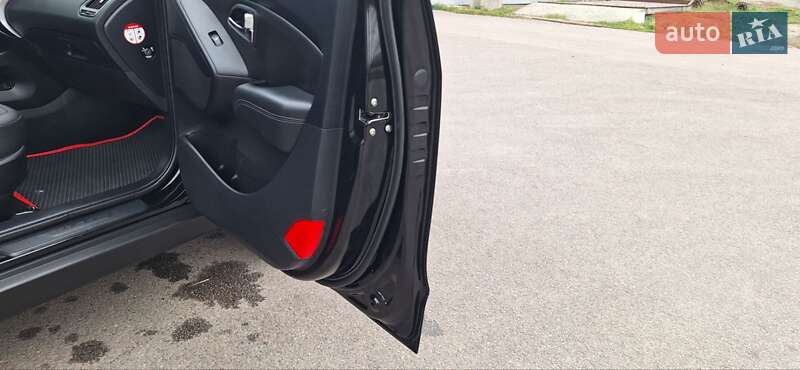 Внедорожник / Кроссовер Hyundai ix35 2014 в Новоархангельске