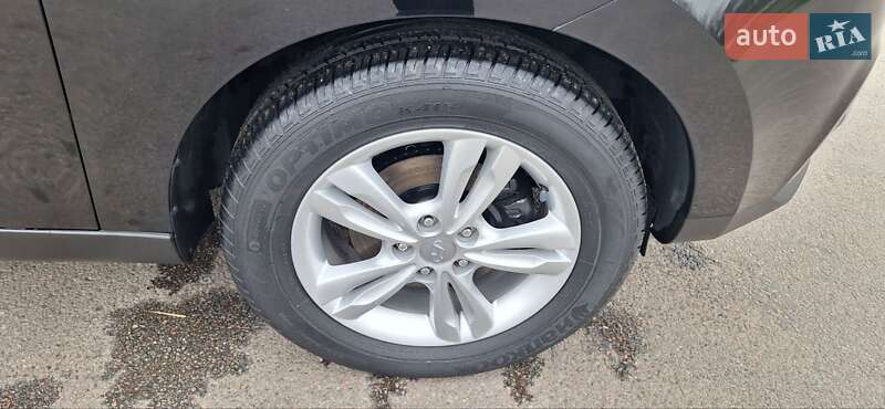 Внедорожник / Кроссовер Hyundai ix35 2014 в Новоархангельске