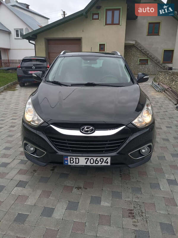Внедорожник / Кроссовер Hyundai ix35 2010 в Тернополе фото 3 Внедорожник / Кроссовер Hyundai ix35 2010 в Тернополе