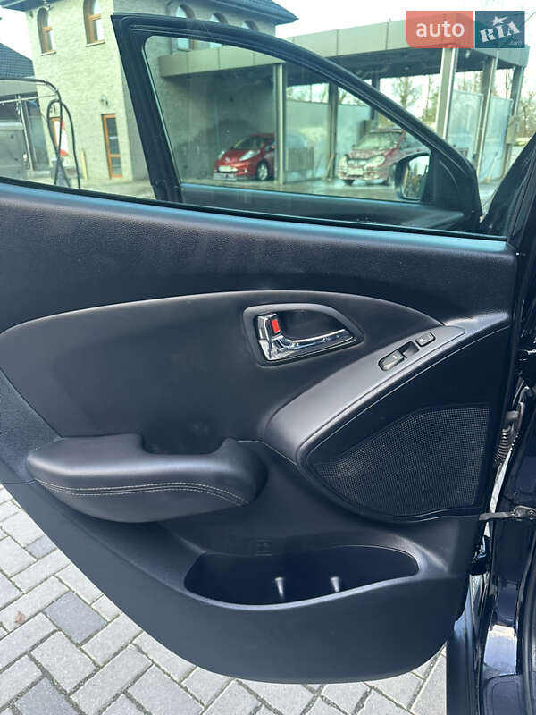 Внедорожник / Кроссовер Hyundai ix35 2014 в Ровно