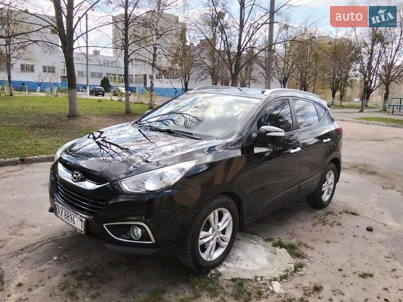 Внедорожник / Кроссовер Hyundai ix35 2012 в Харькове