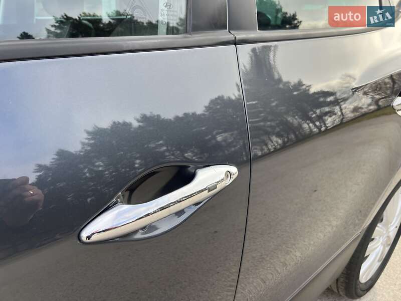 Позашляховик / Кросовер Hyundai ix35 2011 в Радивиліві