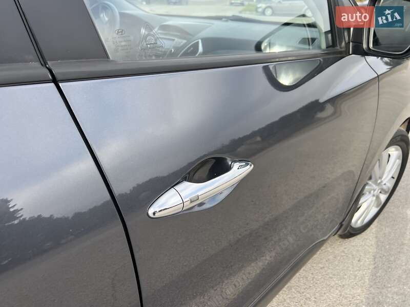 Позашляховик / Кросовер Hyundai ix35 2011 в Радивиліві