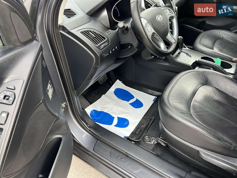 Позашляховик / Кросовер Hyundai ix35 2011 в Радивиліві
