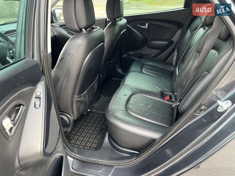 Позашляховик / Кросовер Hyundai ix35 2011 в Радивиліві