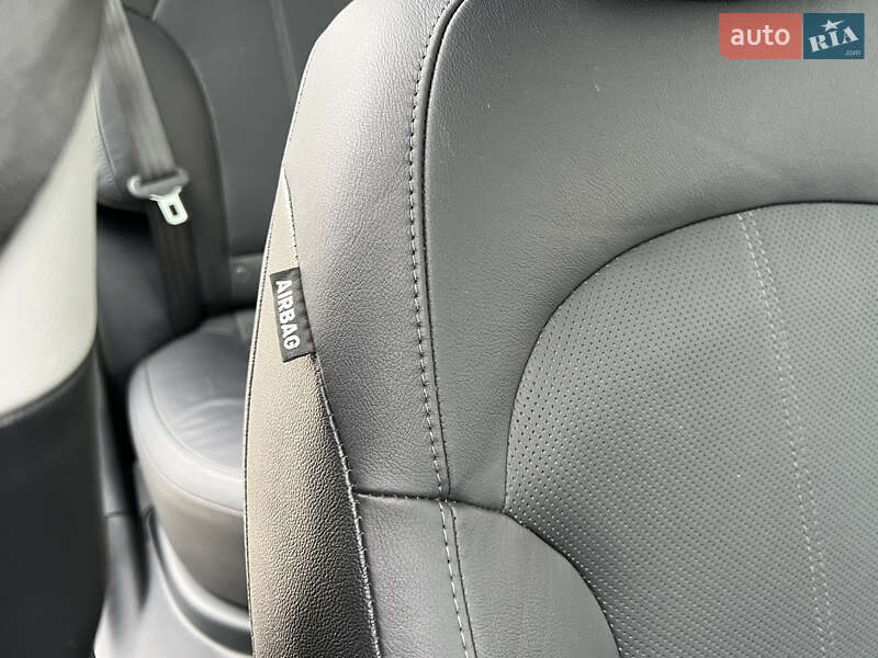 Позашляховик / Кросовер Hyundai ix35 2014 в Луцьку